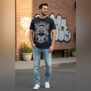 Hollister Black and Pink Short Sleeve Graphic Tee